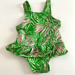 Lilly swim